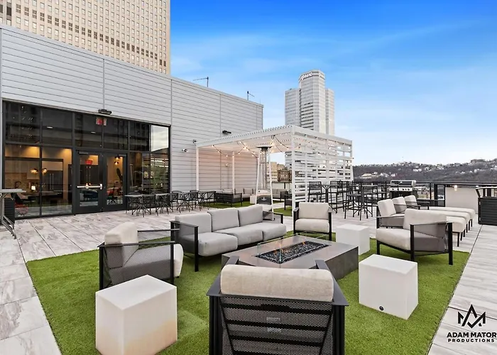 Downtown Luxury Walk To Stadium Pittsburgh
